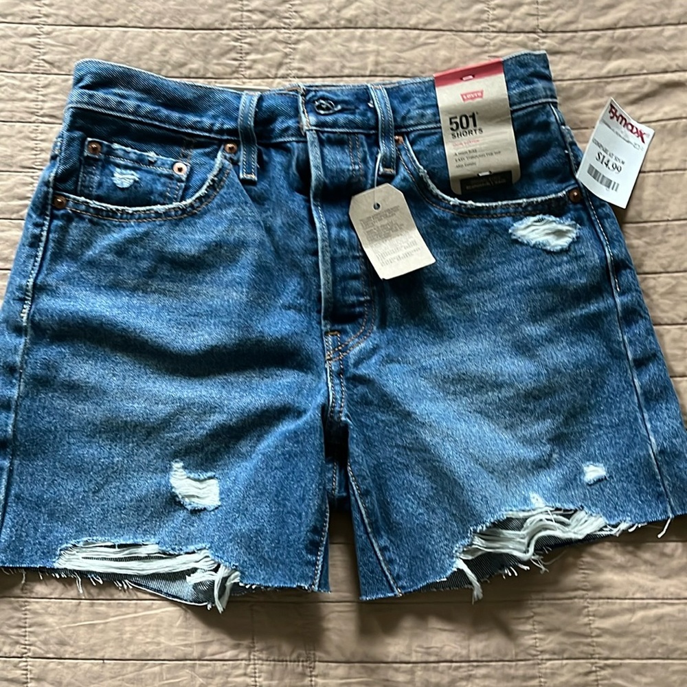 Women’s Levi shorts